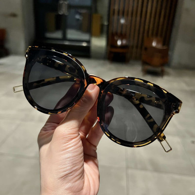 Kính râm nam nữ thời trang Mắt tròn chống nắng (Màu da báo)