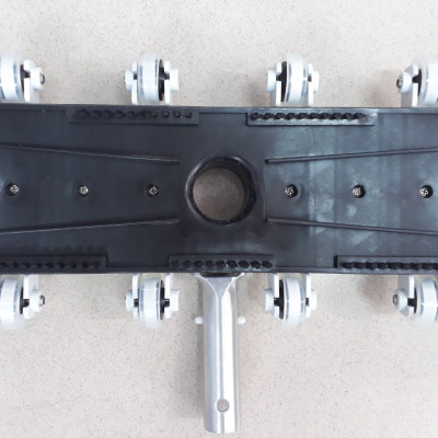 Bàn hút 8 bánh xe  hồ bơi inox màu trắng đen dài 35cm BHHBINOX15