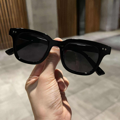 Kính râm màu unisex Mắt vuông thiết kế đơn giản chống nắng