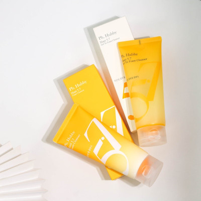 Sữa rửa mặt thuần chay giúp cân bằng pH và làm sạch lớp trang điểm Ph Hubby Haut 5.7 dạng gel 150ml