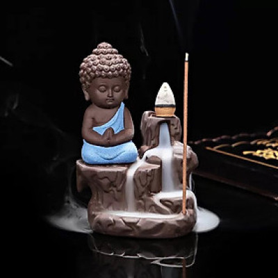 Thác Khói Trầm Hương Tượng Phật ngồi thiền 