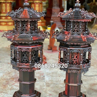CẶP ĐÈN THỜ BẰNG GỖ TRẮC ĐỎ ĐEN KT CAO 100×35CM