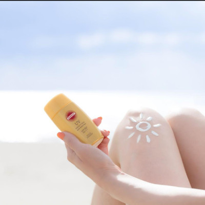 Sữa Chống Nắng Kose Suncut UV Essence Super Water Proof 60 G