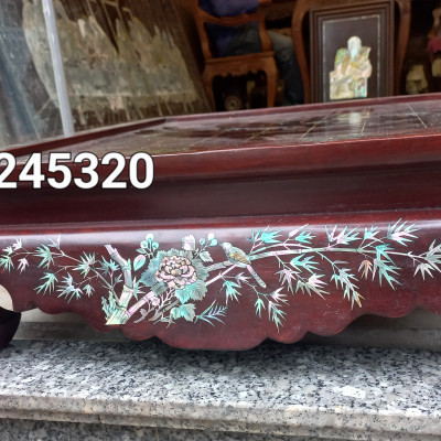 BÀN CỜ TƯỚNG GỖ GÕ KHẢM ỐC KẾT HỢP VỎ BÀO NGƯ XANH ĐỎ  KT 60×70×20CM 