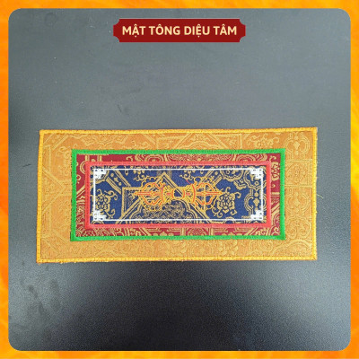 Tấm lót tượng, pháp khí Khăn kê chuông chày kim cang chữ nhật biểu tượng pháp luân và chùy kim cang Mật Tông Diệu Tâm