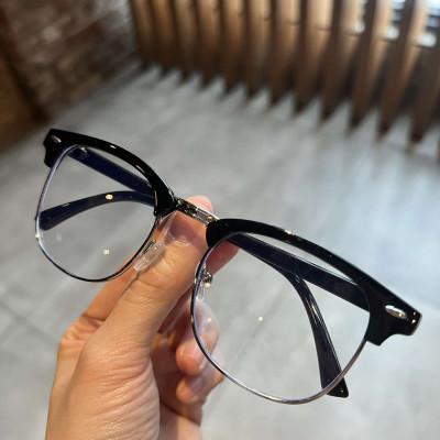 Kính chống ánh sáng xanh gọng Clubmaster dáng nửa viền