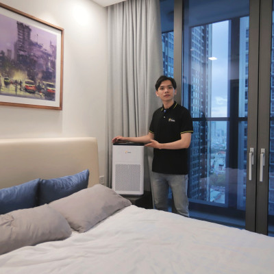 Máy lọc không khí Nhật Bản Tahawa TH-AP21 là sản phẩm được thiết kế tinh tế với màu trắng sang trọng, nhỏ gọn. Chúng cũng có thể được xem như là 1 vật trang trí nội thất cho căn nhà, văn phòng làm việc của mình, góp phần sang trọng