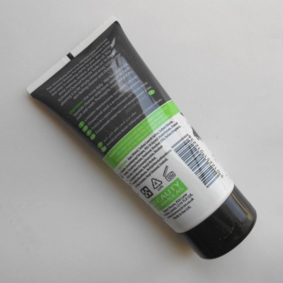 Sữa rửa mặt Formulas Beauty Detox Cleanser with Activated Charcoal 150ml - than hoạt tính tẩy độc tố 