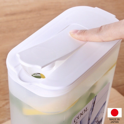 Bình nước Cool Square 2 lít - Hàng nội địa Nhật Bản nhập khẩu chính hãng
