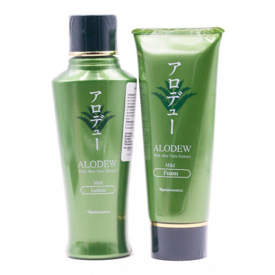 Sữa rửa mặt và tẩy trang dưỡng ẩm lô hội Naris Alodew Nhật Bản 100ml
