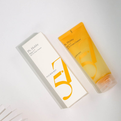 Sữa rửa mặt thuần chay giúp cân bằng pH và làm sạch lớp trang điểm Ph Hubby Haut 5.7 dạng gel 150ml