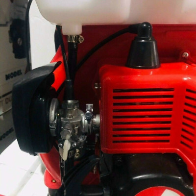 Máy phun thuốc sâu dạng hạt- Máy xạ phân 2 thì BGAS BGA2026 (26 lít, chạy xăng)- Hàng chính hãng