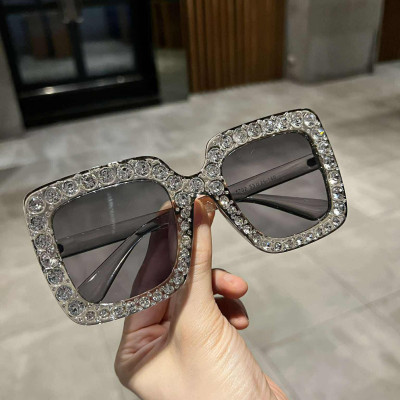 Kính râm nữ Mắt vuông đính đá sang chảnh cao cấp