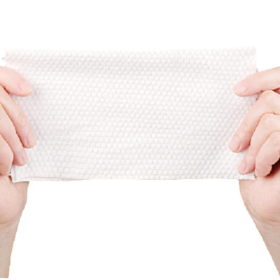 Khăn lau mặt dùng 1 lần Likado cho trẻ em và ngưới lớn kt 20*20cm( 1 cuộn 50 khăn)