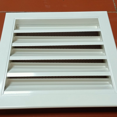 Miệng gió nan Z louver 450x450 kèm lưới chắn côn trùng lắp lỗ thông gió