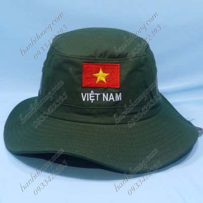 Nón tai bèo nam rộng vành thêu lá cờ Việt Nam, chất liệu vải kaki bền đẹp, bên hông có 2 lỗ thông gió - Hạnh Dương