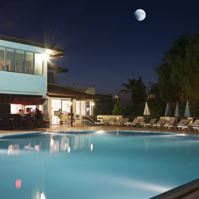 Đèn LED Pha AEON Plus 20W, 30W, 50W, 100W, 150W, 200W - Thiết kế nhôm sơn tĩnh điện, chống gỉ sét - Tiết kiệm điện năng - Ánh sáng Trắng/Vàng