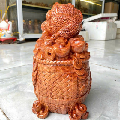 Tượng thiềm thừ trấn thùng vàng phong thủy hút tài lộc bằng gỗ hương đá kt 25×15×14cm