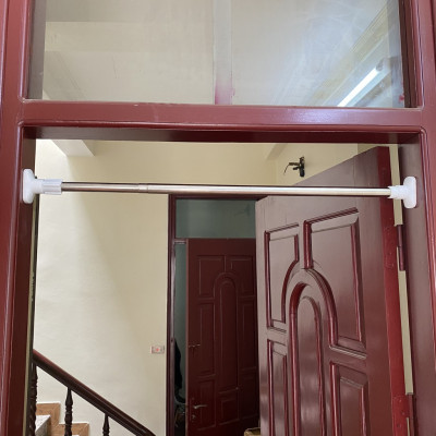 Thanh treo rèm cửa đa năng, không cần khoan tường hay bắt vít, thay đổi vị trí linh hoạt