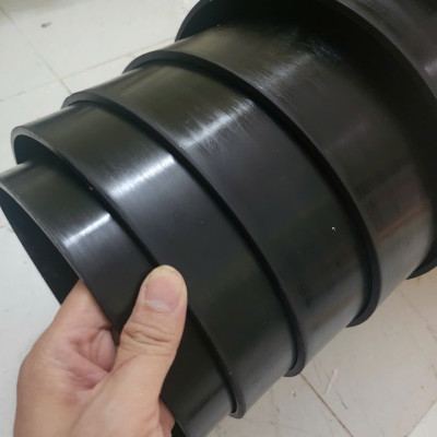 Tấm nhựa PU (nhựa Polyurethane) đàn hồi hấp thụ lực chịu dầu  khổ 1m x 1m