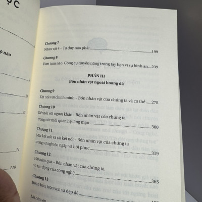 SỐNG TRỌN NÃO BỘ - GIẢI PHẪU SỰ LỰA CHỌN VÀ BỐN NHÂN VẬT THÚC ĐẨY CUỘC ĐỜI CỦA CHÚNG TA - Tiến sĩ Jill Bolte Taylor - Mai Hà dịch - Tân Việt Books - NXB Thông Tấn.