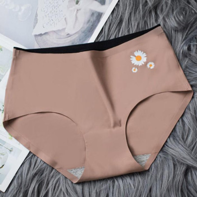 Quần lót nữ bông cúc không đường may không viền thấm hút mồ hôi