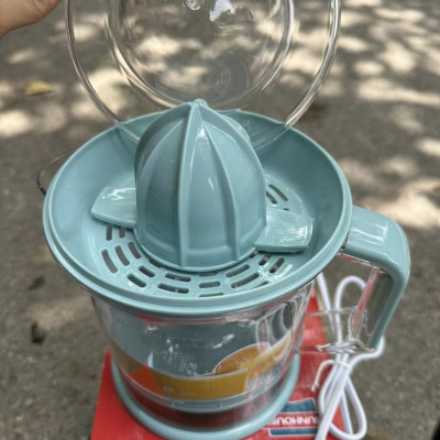 Máy vắt cam SUNHOUSE SHD5511+ tặng dao làm bếp màu đen - Hàng nhập khẩu