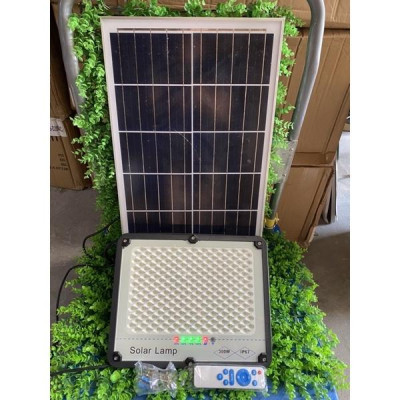 đèn năng lượng mặt trời chống loá,chống nước ip67 tặng điều khiển