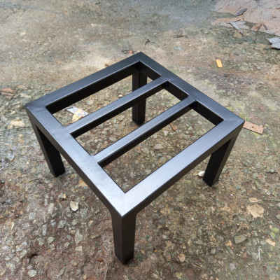 Kệ sắt để chậu hoa cây cảnh, Vuông 20x20cm & Vuông 30x30cm, cao (10-20)cm, thép hộp 20mm (Hàng Chính Hãng )
