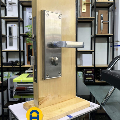 KHOÁ THẺ CẢM ỨNG HUNE 930S-3-DMF1