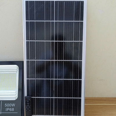 Đèn Năng Lượng Mặt Trời Pha 500W - Đèn Pha Báo Pin + Tấm Pin NL + Remote + Phụ Kiện Ốc Vít + Pin Điều Khiển