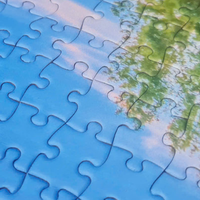 Astronaut In Space - Bộ Tranh Ghép Hình Minh Châu 1500 Mảnh Kích Thước 60x80cm