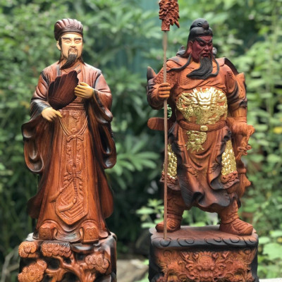 Cặp tượng quan văn ,quan võ song toàn ,khổng minh gia cát lượng ,và quan công bằng gỗ hương đá tô làm mầu giả cổ kt cao 60cm