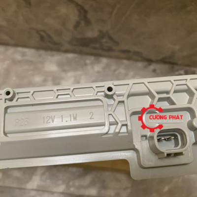 Đèn phanh cabin sau Mitsubishi Triton 2015-2024 mã 8334A159 26590W030P