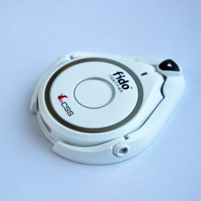 Khóa bảo mật VinCSS FiDO2® Fingerprint (NFC/Bluetooth/USB-C) - Multi Factor authentication (MFA) - Security Key and passkey - Chuẩn FIDO2 - Bảo vệ tài khoản online -  Hàng chính hãng