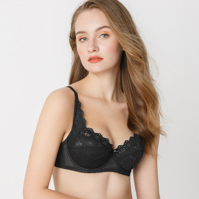 Áo ngực nữ ren Triumph F921-575 mỏng ,có gọng,ôm ngực