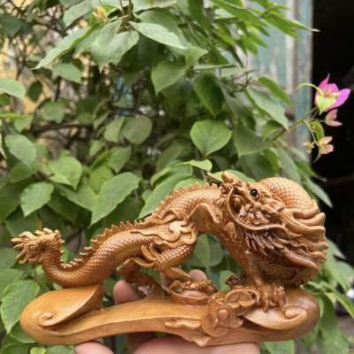 Tượng con rồng phong thủy bằng gỗ bách xanh thơm nức kt 20×10×7cm 