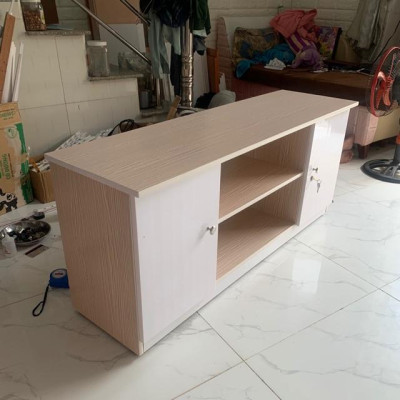 Kệ tivi ngang 1m2 phối trắng vân gỗ nhạt