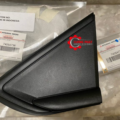 Ốp tam giác tai xe Mitsubishi Xpander mã 7405A735, 7405A736