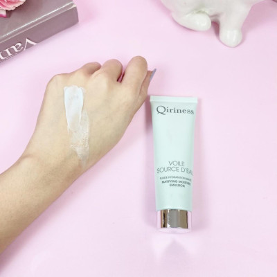 Kem dưỡng ẩm tái tạo da và thu nhỏ lỗ chân lông nguồn gốc thiên nhiên Qiriness Matifying Moisture Emulsion 50ml