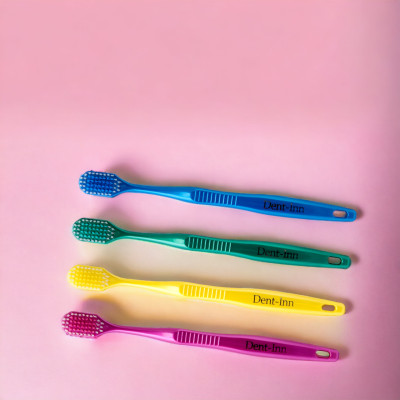 Bàn Chải Đánh Răng Với Đầu Chải Siêu Mềm Dentinwide Tl-S (1 Cây)