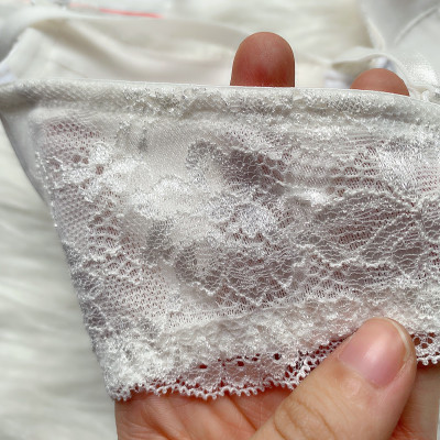 Áo ngực nữ mút mỏng phối ren tặng kèm miếng mút giúp nâng ngực mã HG293320