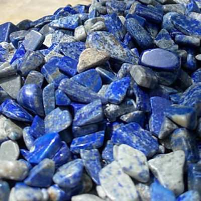 Đá lapis lazuli xanh dương NHASAN mang đến may mắn, sức khỏe và trí tuệ