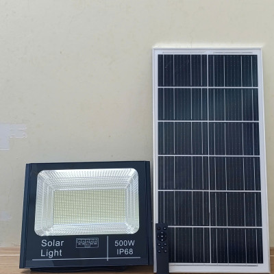Đèn Năng Lượng Mặt Trời Pha 500W - Đèn Pha Báo Pin + Tấm Pin NL + Remote + Phụ Kiện Ốc Vít + Pin Điều Khiển
