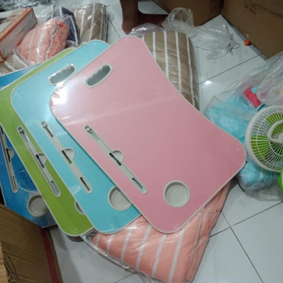 Bàn Học Gấp Gọn - Màu Ngẫu Nhiên