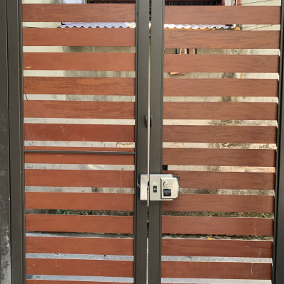 Khóa cửa thông minh Kitos KT-DL02 lắp cửa cổng ngoài trời