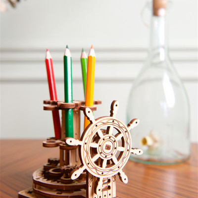 Mô hình gỗ cơ khí - Ugears Wheel Organizer- Ống bút bánh lái, hàng chính hãng UGEARS, nhập khẩu nguyên bộ từ EU, mô hình lắp ráp 3D, DYI