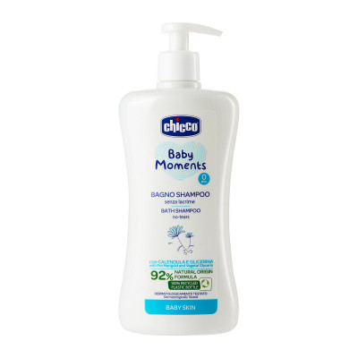 Sữa tắm gội cho bé Chicco chiết xuất hoa cúc 500ml (dành cho bé từ 0 tháng tuổi)
