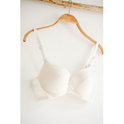 Áo ngực Lovely mút vừa 1761