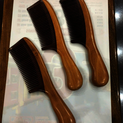 Lược gỗ Cẩm ta chuôi trơn lượn gỗ bách xanh  Kiểu dáng đẹp, Size: XL- 19,5 cm dành cho Nữ, Nam